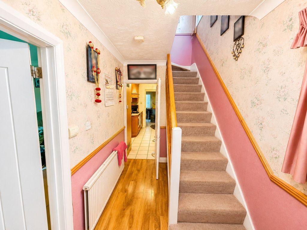 Property photo 2 of 9 Gallery