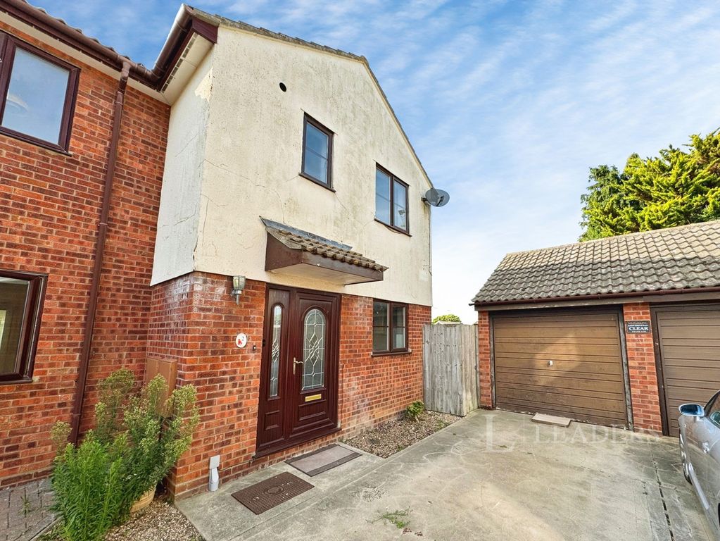 Property photo 1 of 17 Front