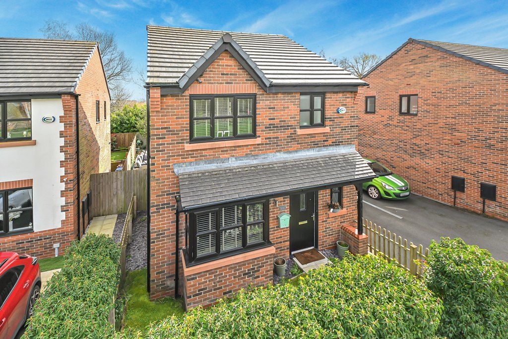 Property photo 2 of 35