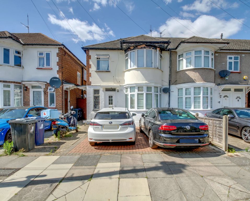 Property photo 1 of 9
