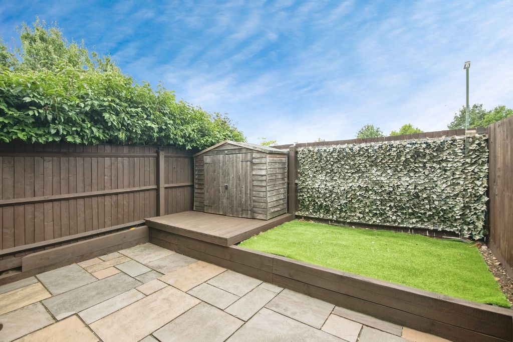 Property photo 3 of 16 Photo