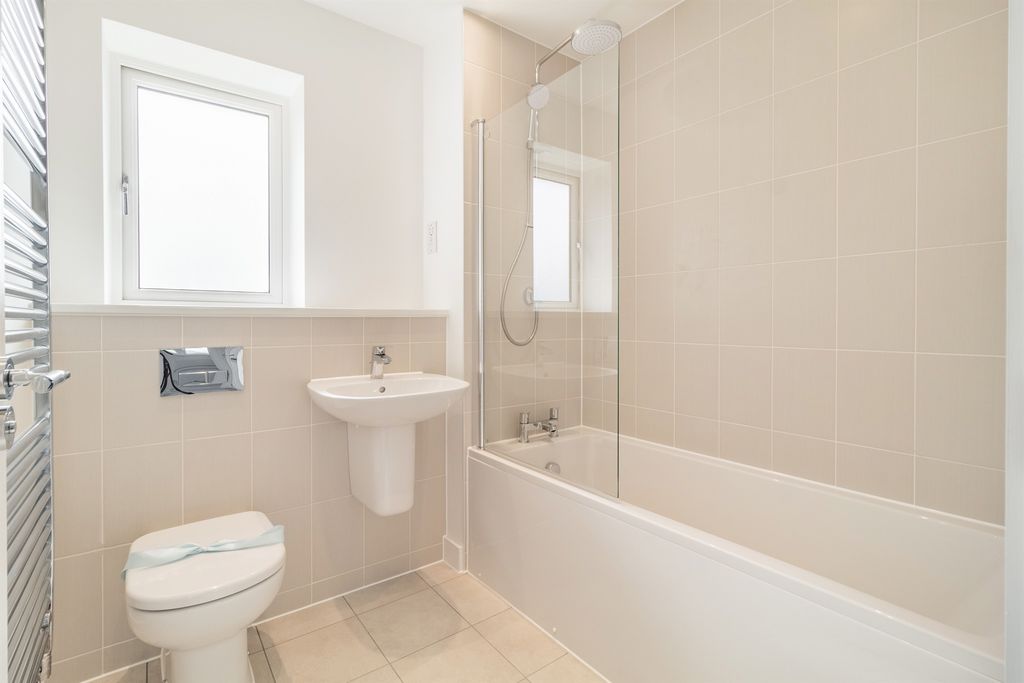 Property photo 3 of 9