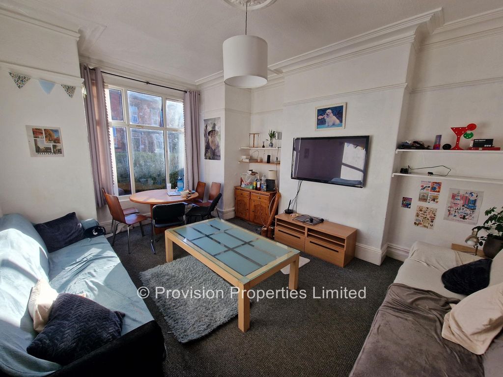 Property photo 1 of 12 Photo