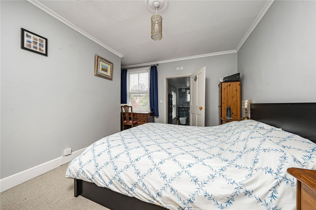 Additional image 15 of 2 bed terraced house for saleOrchard Road, Brentford TW8