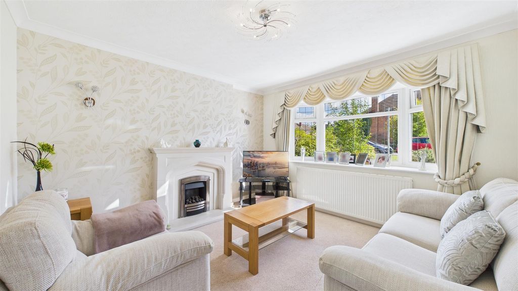 Property photo 2 of 26 Cam05101G0-Pr0086-Still010.Jpg