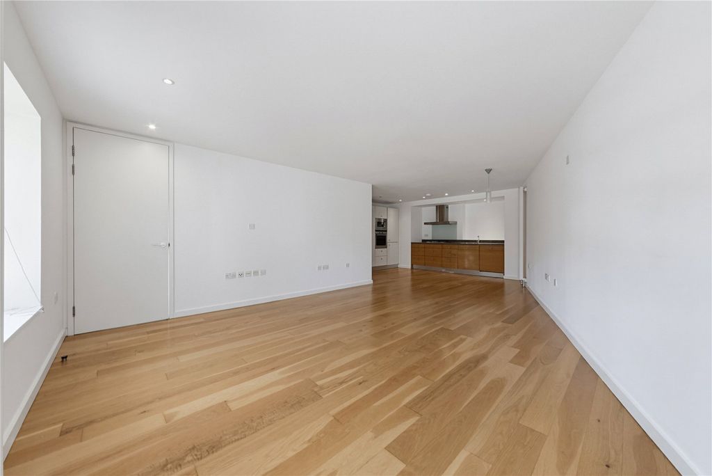 Property photo 2 of 9 Picture No. 08