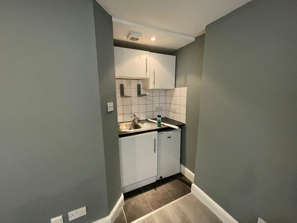 Property photo 1 of 3