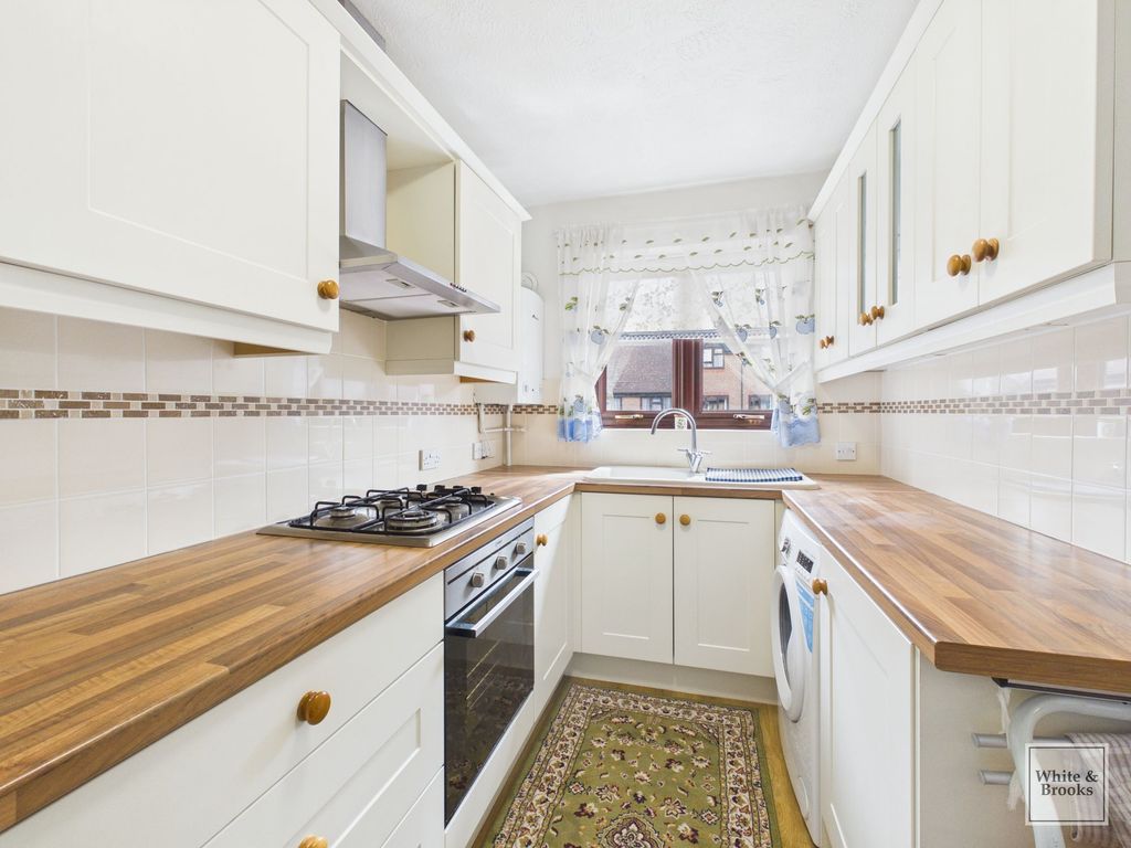 Property photo 3 of 13 Kitchen