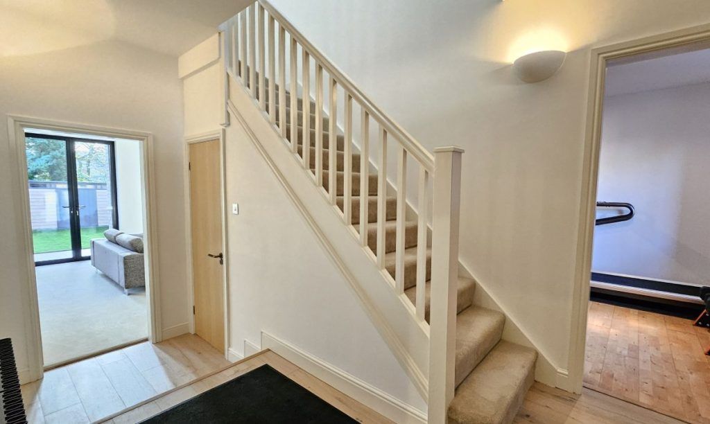 Property photo 3 of 42