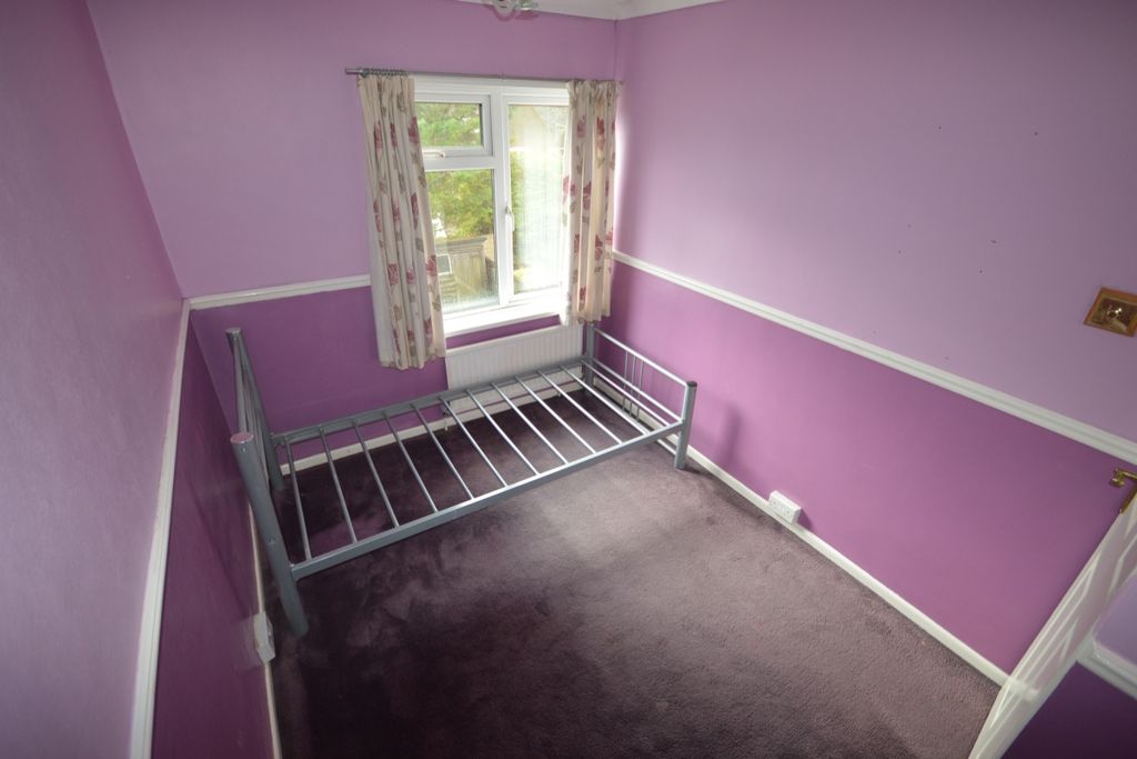 Property photo 3 of 10 Bedroom