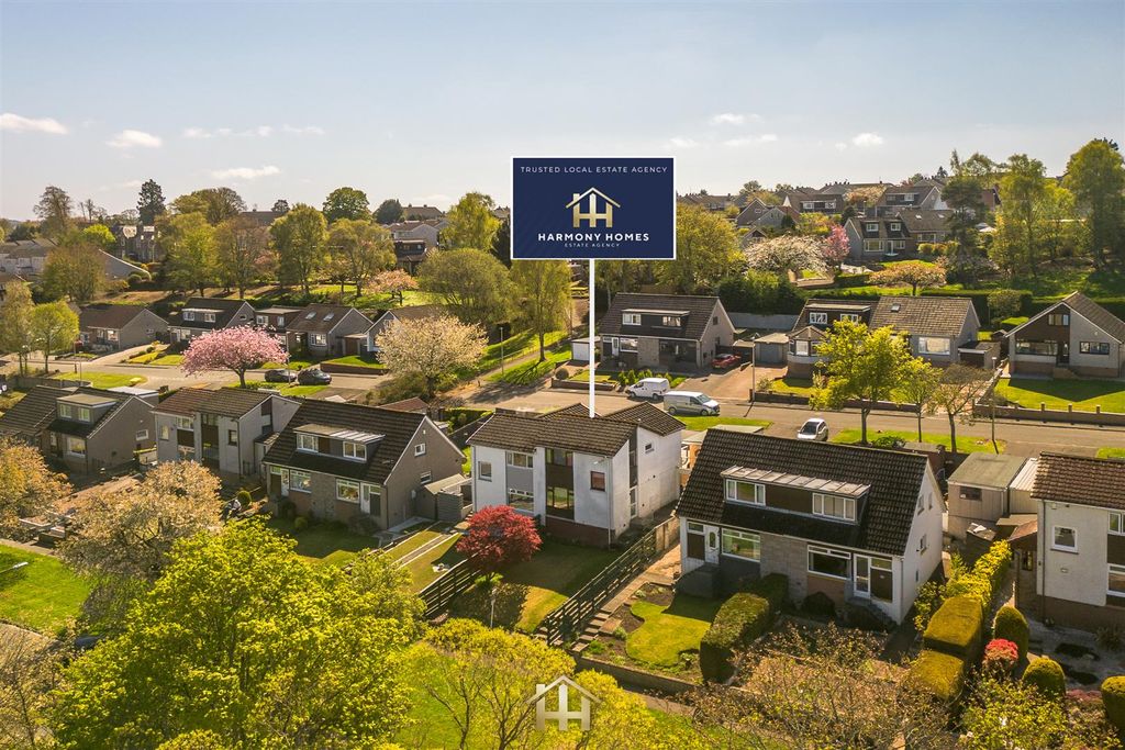 Property photo 1 of 27 10 Kettins Terrace Dundee Dd3 9Rj External 300426