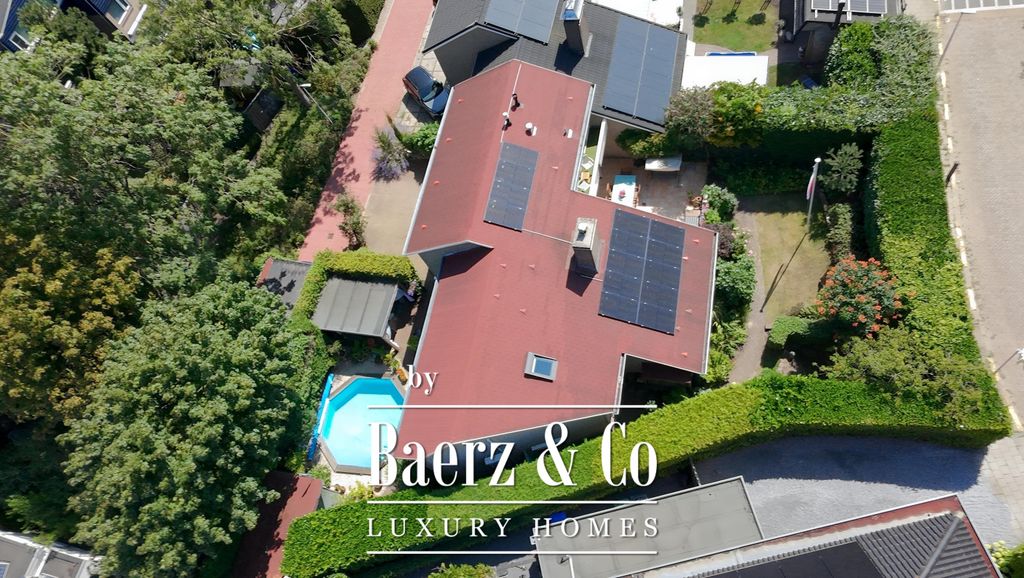 Property photo 1 of 1