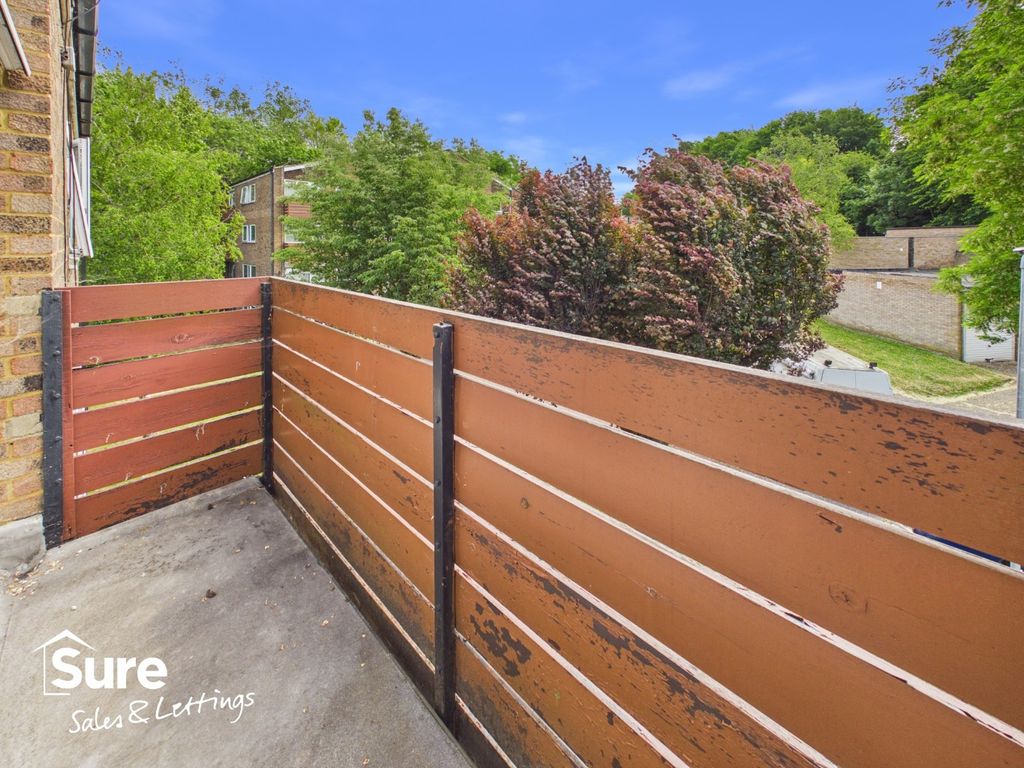 Property photo 3 of 18 5217334