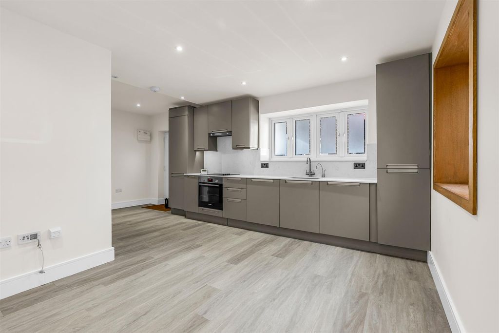 Property photo 3 of 10 Internal-5.Jpg