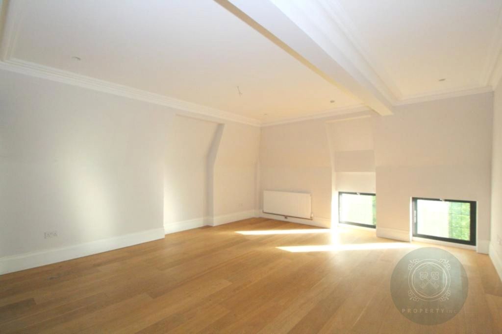 Property photo 2 of 5 Reception