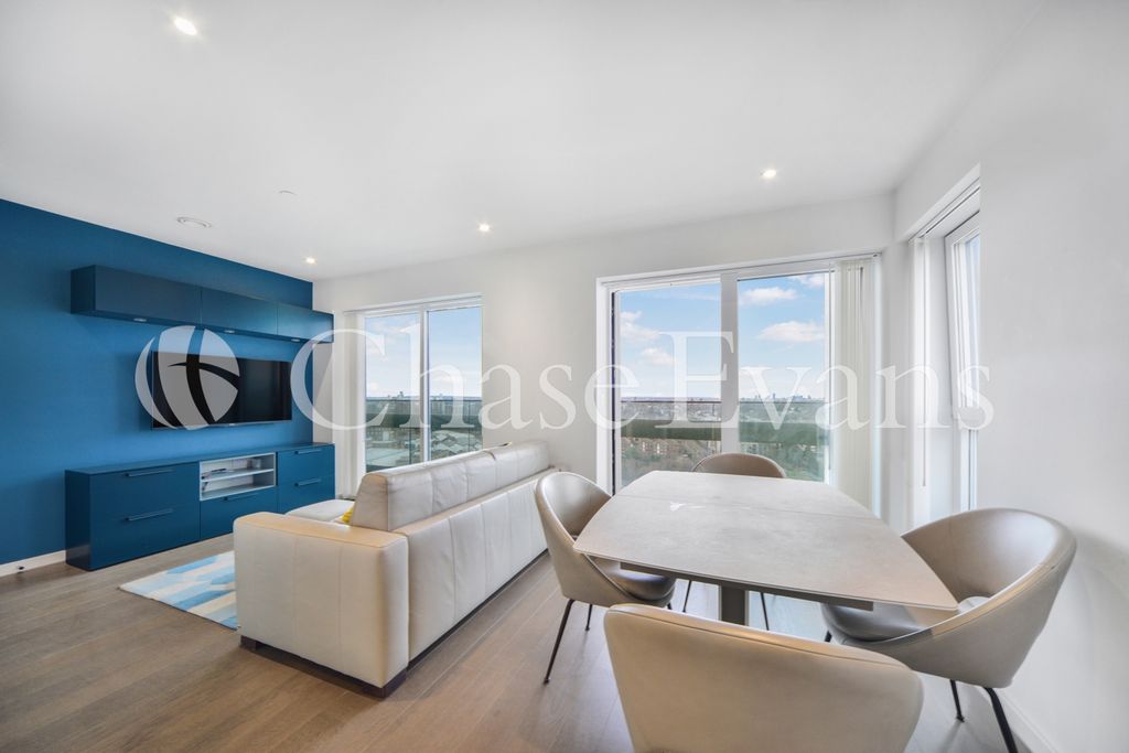 Property photo 2 of 15 Dining Area