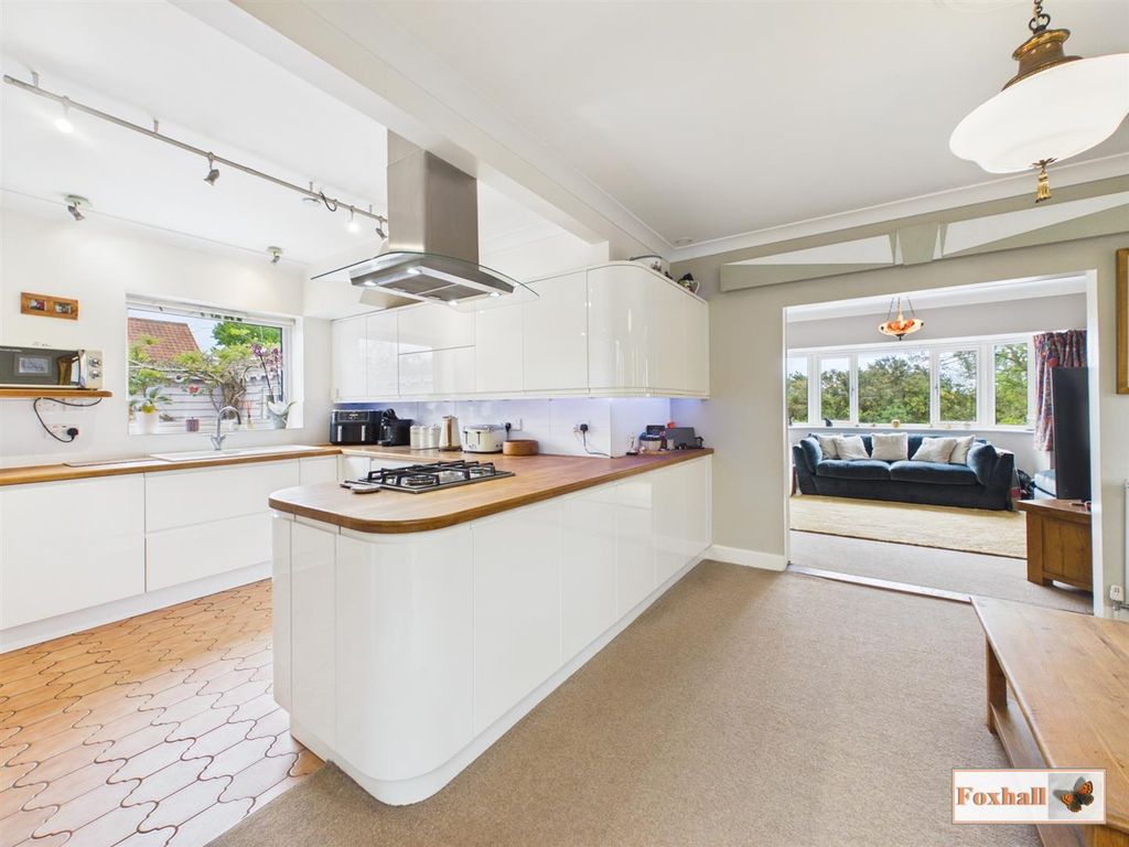 Property photo 2 of 39 Kitchen