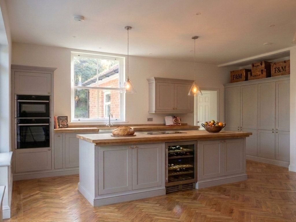Additional image 5 of 6 bed detached house for saleOak Tree Drive, Newtown, Newbury, Hampshire RG20