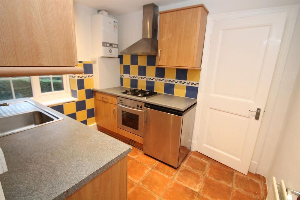Property photo 2 of 9 Kicthen 2.Jpg