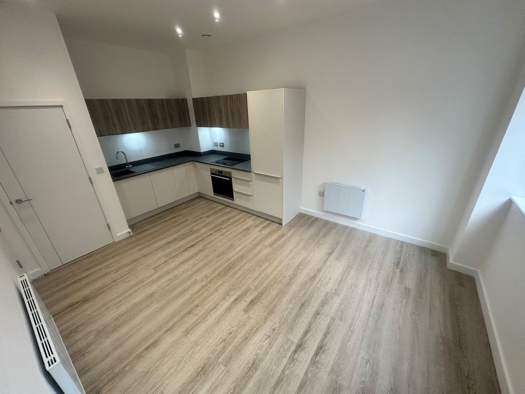 Property photo 2 of 6