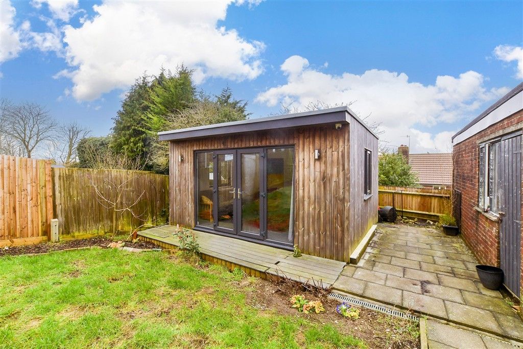 Property photo 1 of 18 Workshop/Outbuildings
