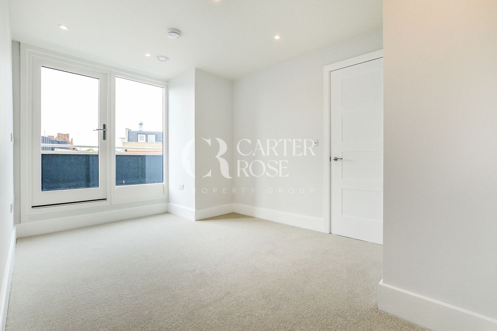 Property photo 3 of 14 Bedroom