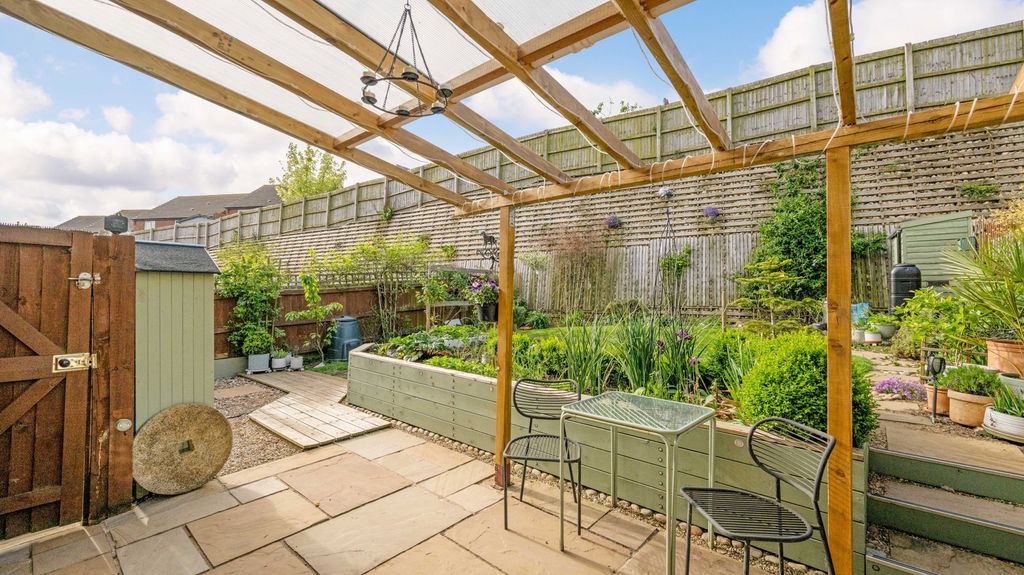 Property photo 3 of 23