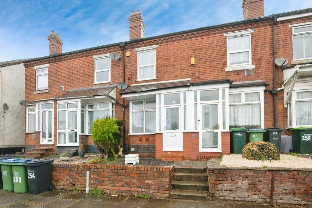 Property photo 1 of 15