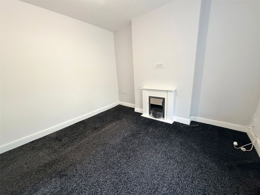 Property photo 2 of 13 Picture No. 03