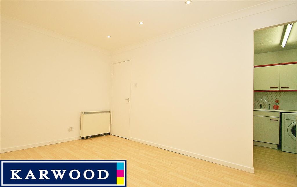 Property photo 3 of 4