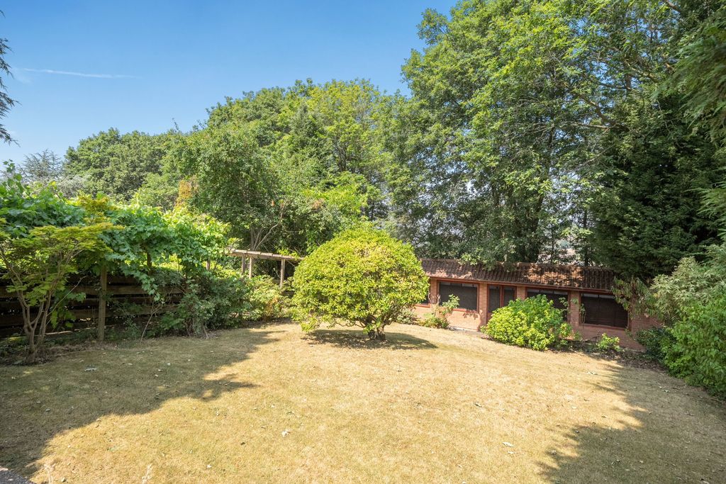 Property photo 2 of 16