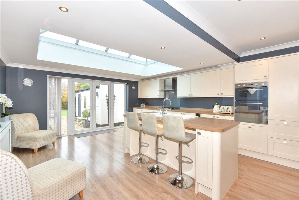 Property photo 3 of 12 Kitchen/ Diner