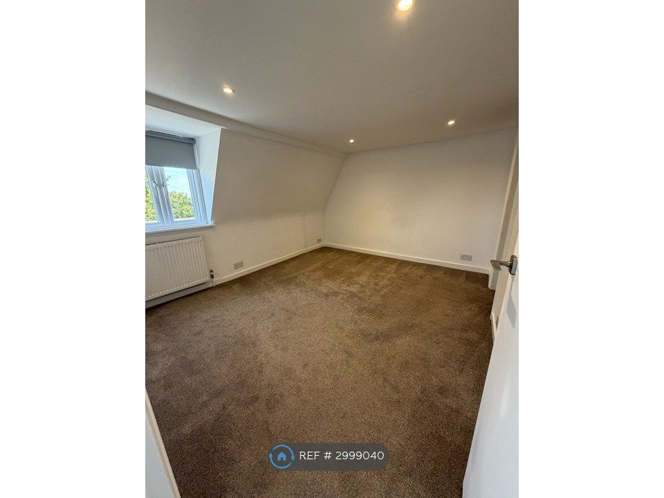 Property photo 3 of 9 Bedroom 2 With Ensuite