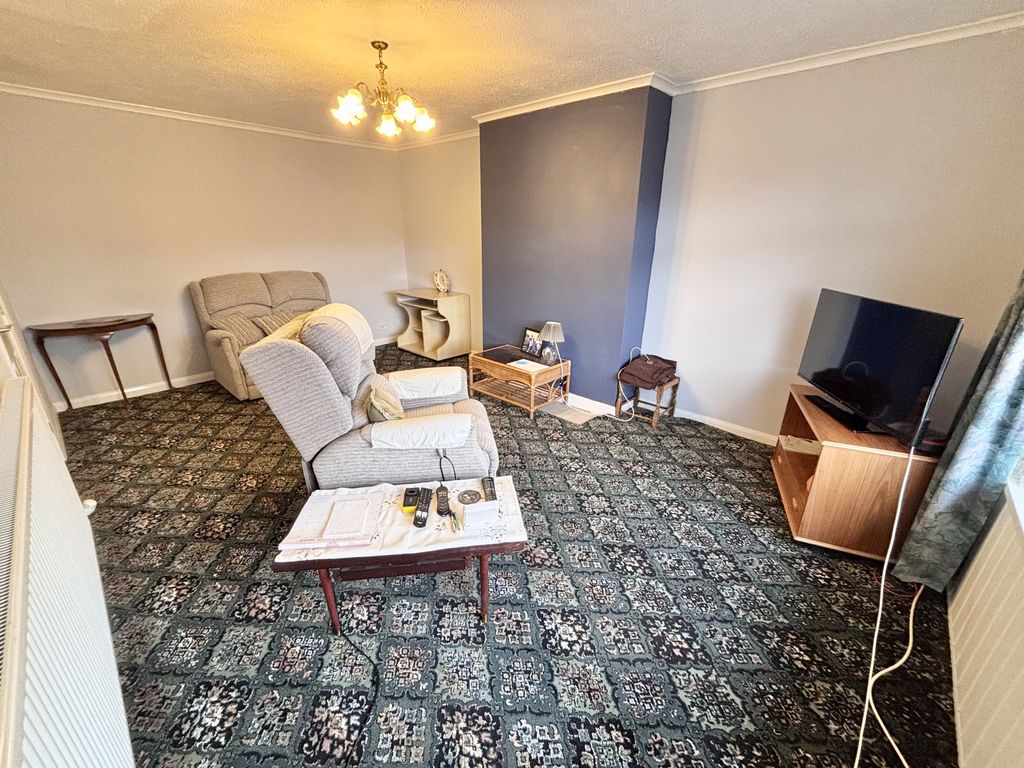 Property photo 3 of 21