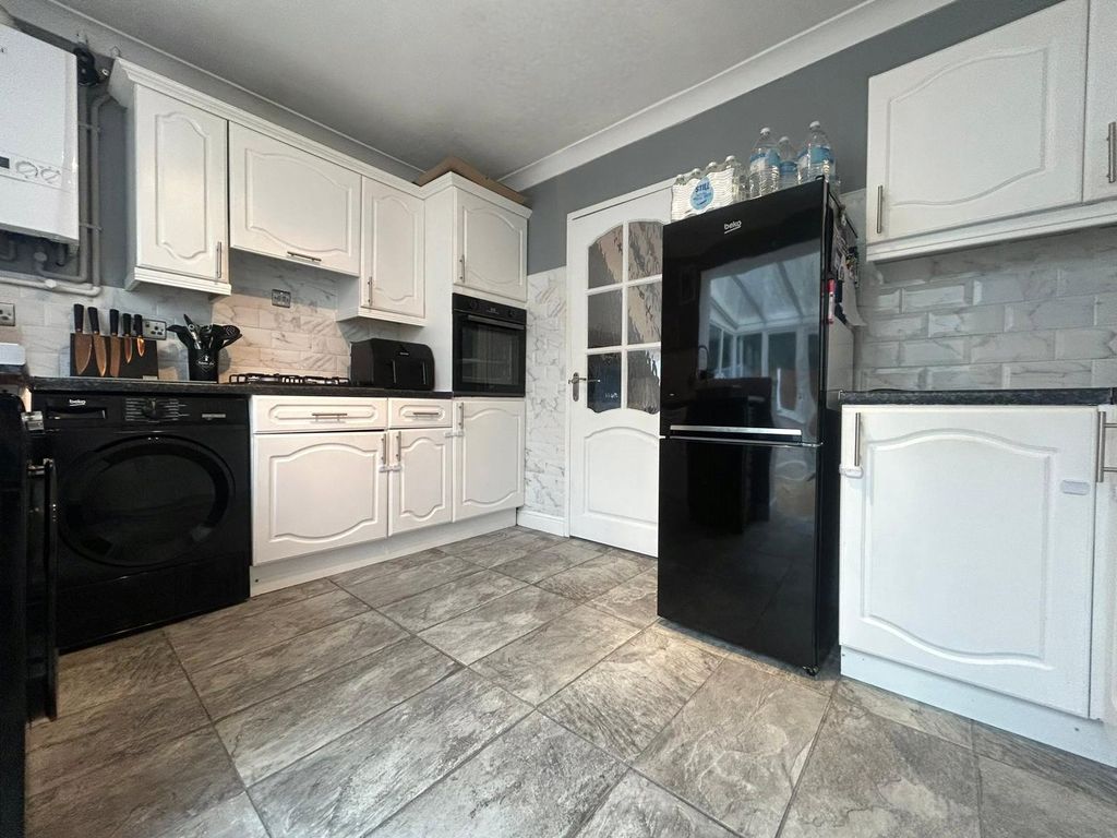 Property photo 3 of 13 Picture No. 09