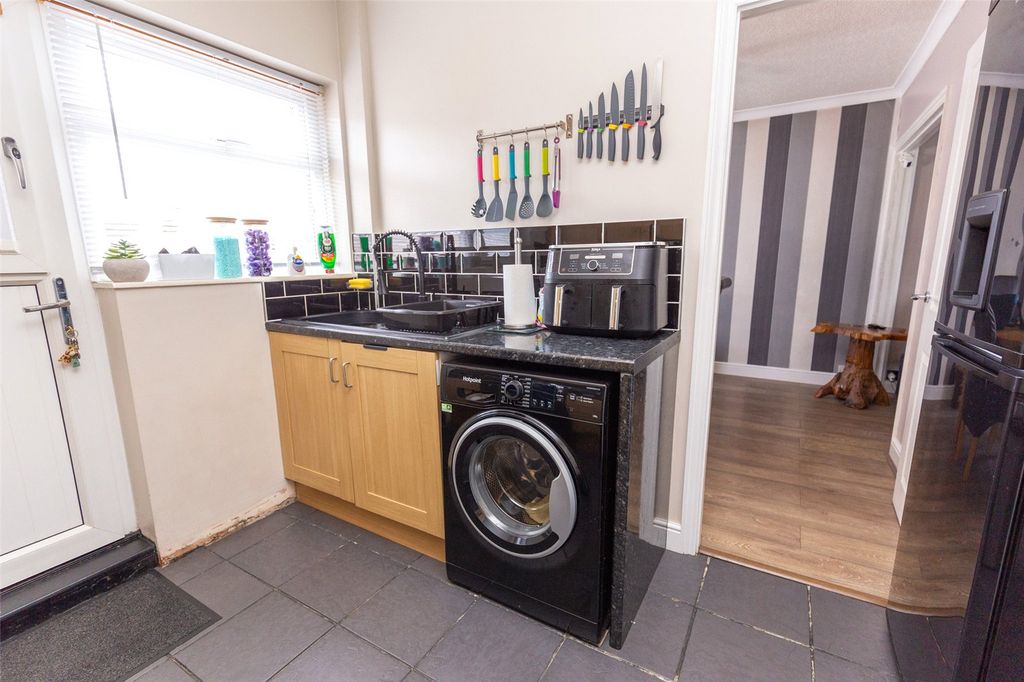 Property photo 3 of 17 Picture No. 08