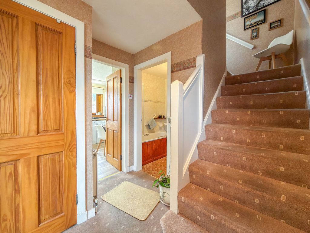 Property photo 3 of 23