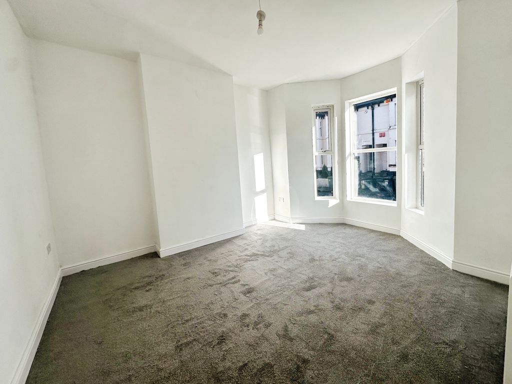 Property photo 2 of 13 Front Reception Room