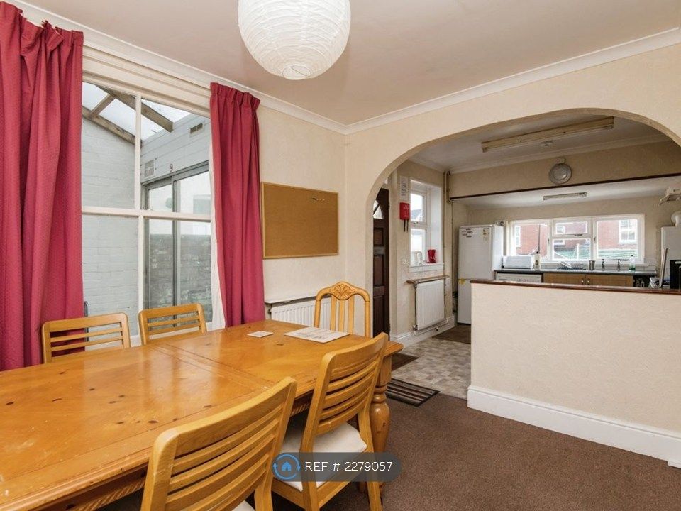 Property photo 1 of 9 Dining Room