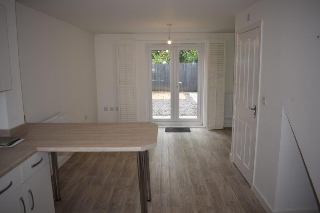 Property photo 2 of 10 Lounge/Kitchen