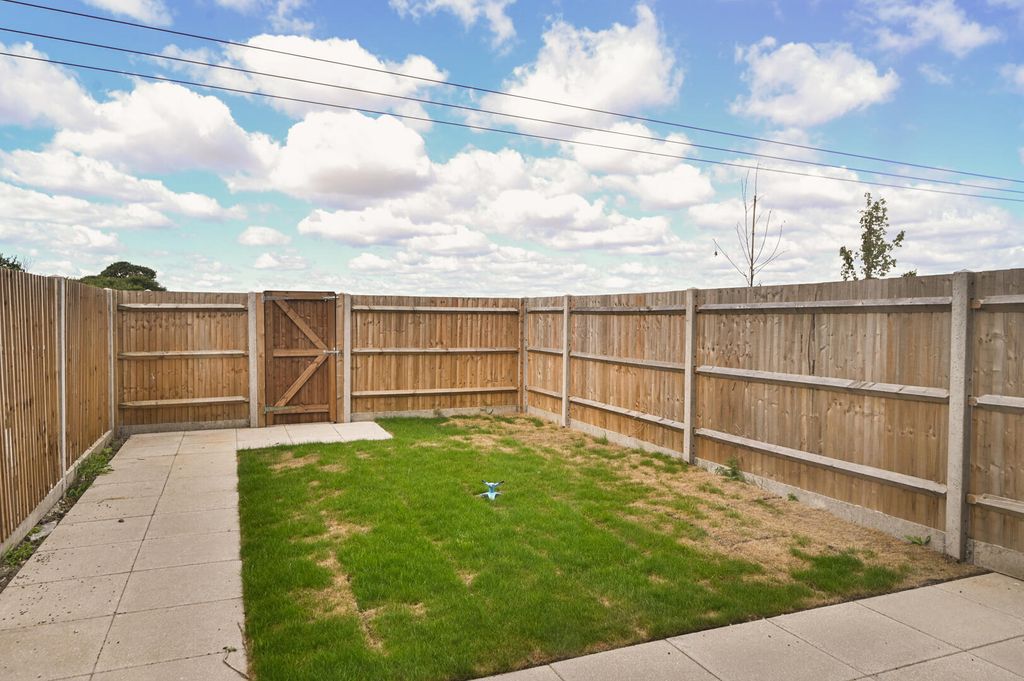 Property photo 3 of 6 Rear Garden