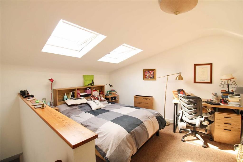 Property photo 2 of 3