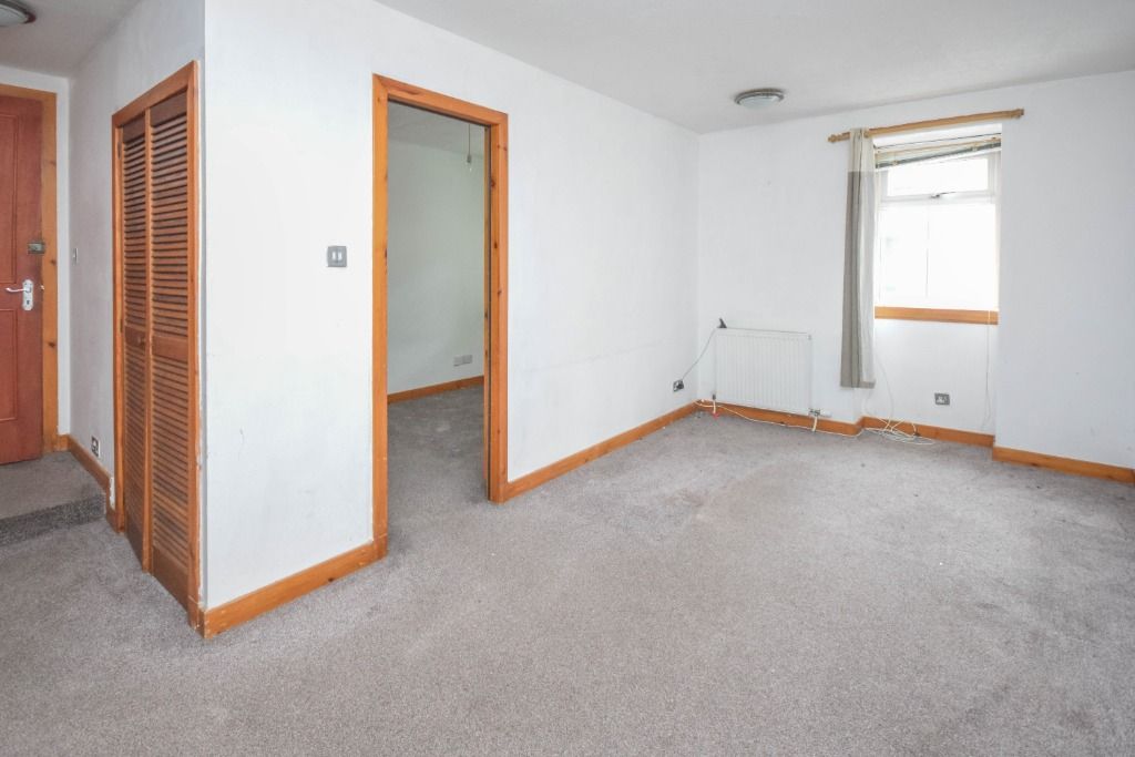 Property photo 3 of 12 Photo 3