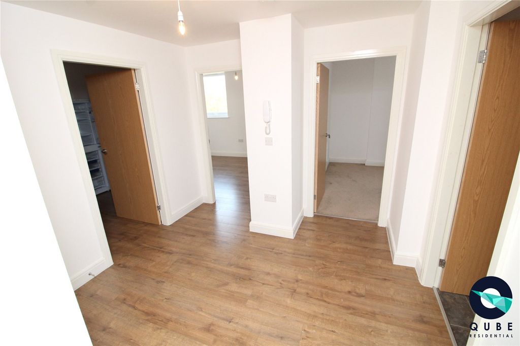 Property photo 2 of 7 Picture No. 11