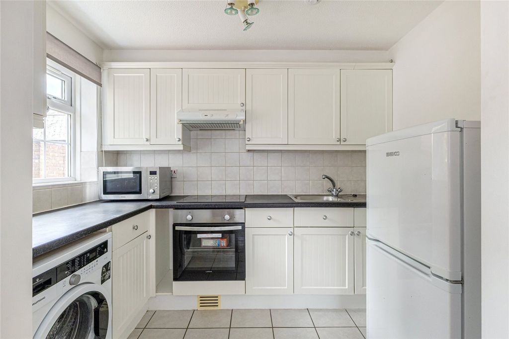 Property photo 3 of 9 Picture No. 09