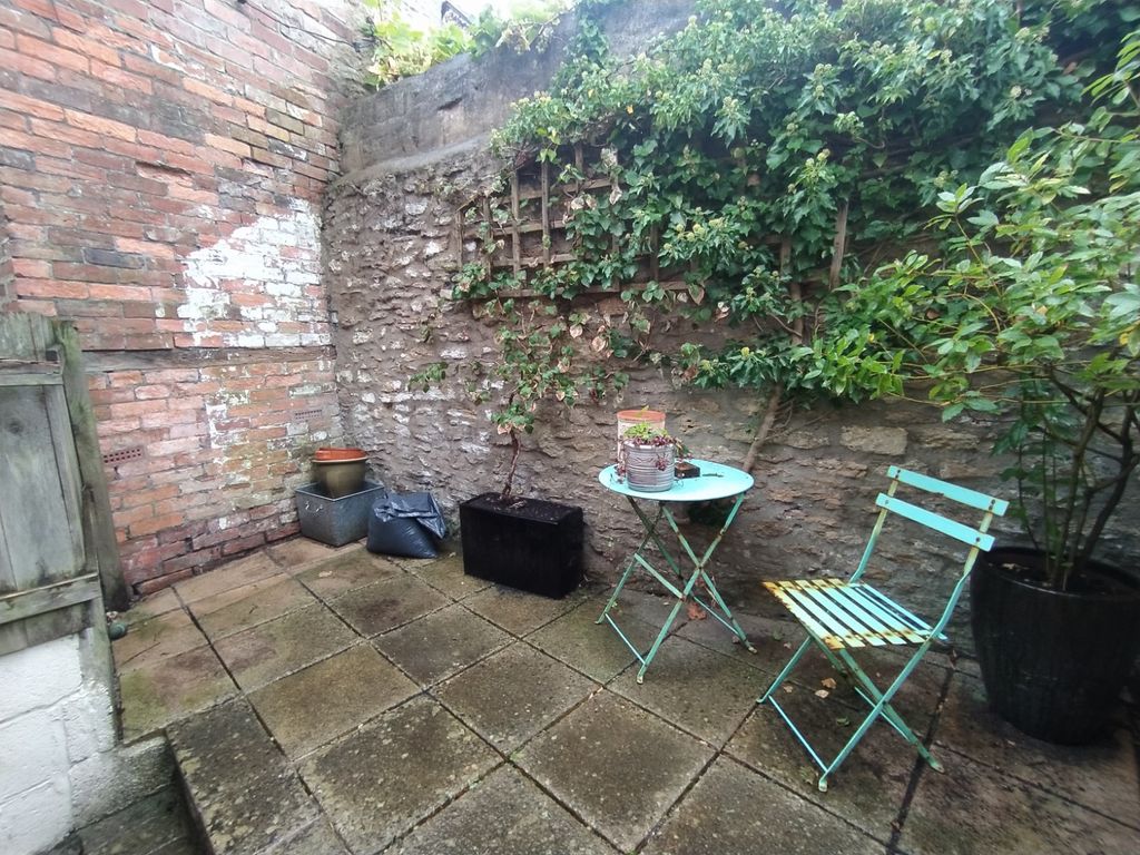 Property photo 3 of 11 Image