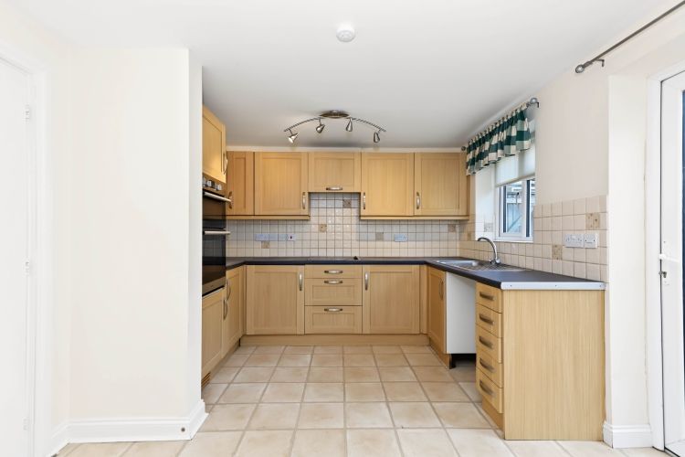 Property photo 3 of 9 339361