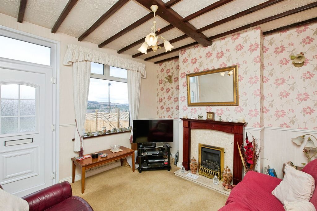 Property photo 3 of 15