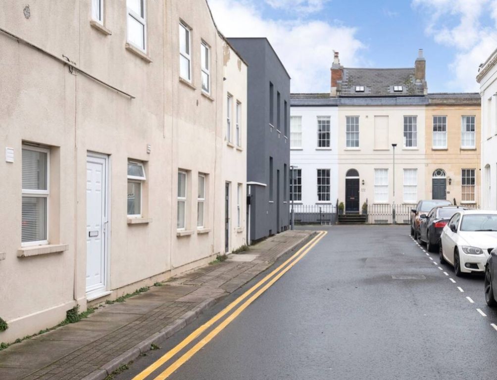 Property photo 2 of 6 Img_0498