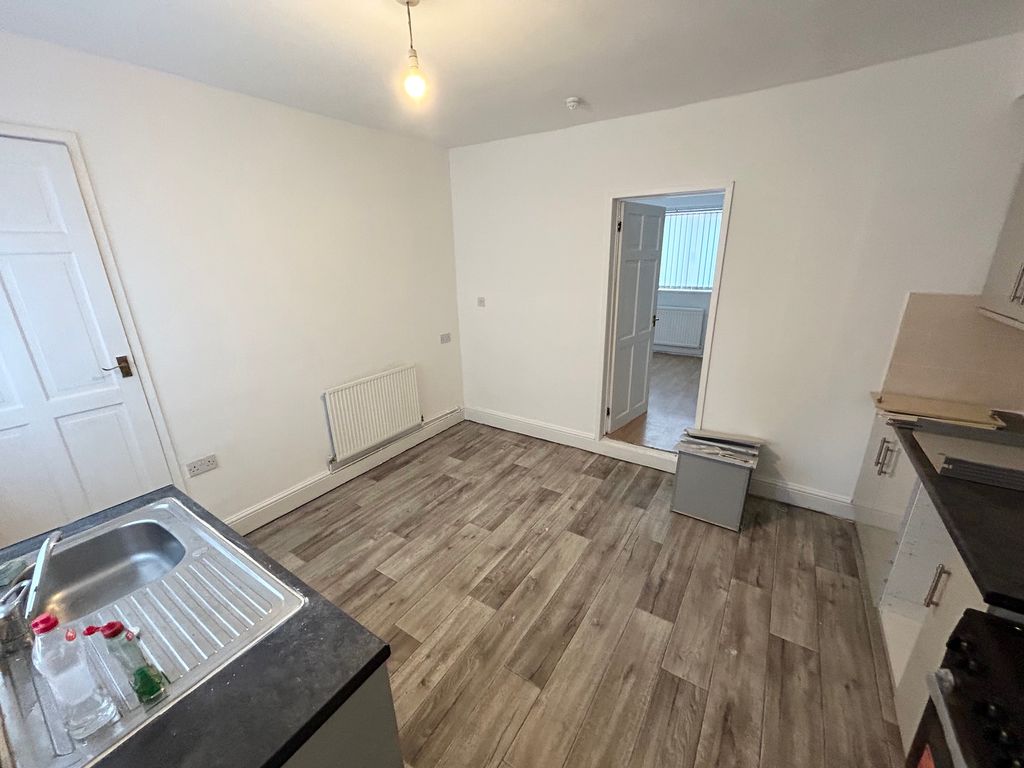 Property photo 3 of 12 Image